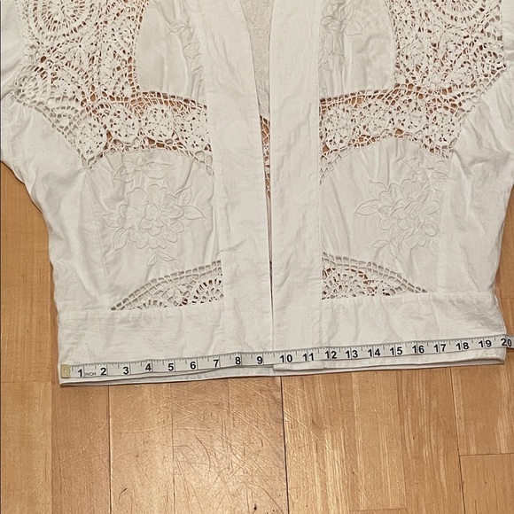 Vintage White Crochet and Embroidered Kimono-Style Cardigan - Picture 8 of 10